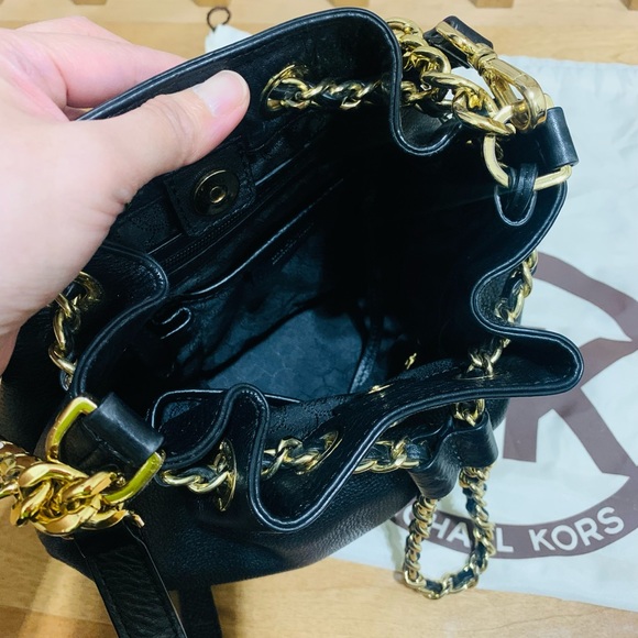 Michael Kors Crossbody Bag (pre-loved) - Picture 3 of 3